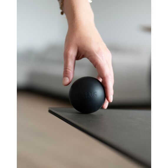 Massage-Ball [6cm Durchmesser] - Als Lacrosse-Ball und Faszien-Ball zur Selbstmassage und zur Triggerpunkttherapie (genaue Behandlung von Verspannungen) geeignet (Schwarz)