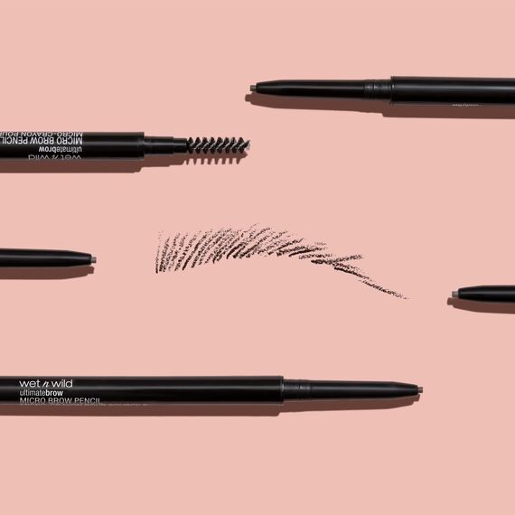 Wet n Wild, Ultimate Brow Retractable Pencil, eindrehbarer Augenbrauenstift mit dreieckiger Präzisionsspitze, pigmentierter Farbe für perfekt definierte Augenbrauen, Mittleres Braun