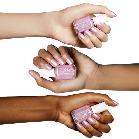essie Winterkollektion Nagellack 584 polar-izing in pink-metallic, 14 ml