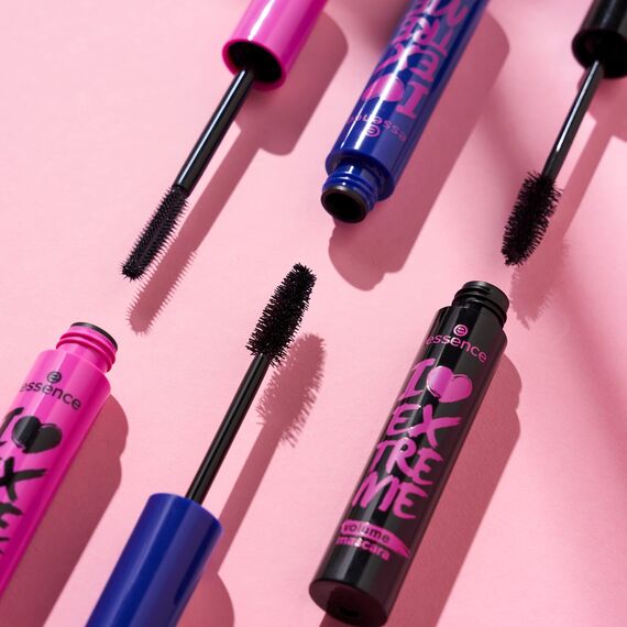 essence I LOVE EXTREME volume mascara, Nr. 01, Schwarz, volumengebend, schwunggebend, verlängernd, vegan, ohne Mikroplastikpartikel, Nanopartikel frei, ohne Parfüm, 3er Pack (3x12ml)