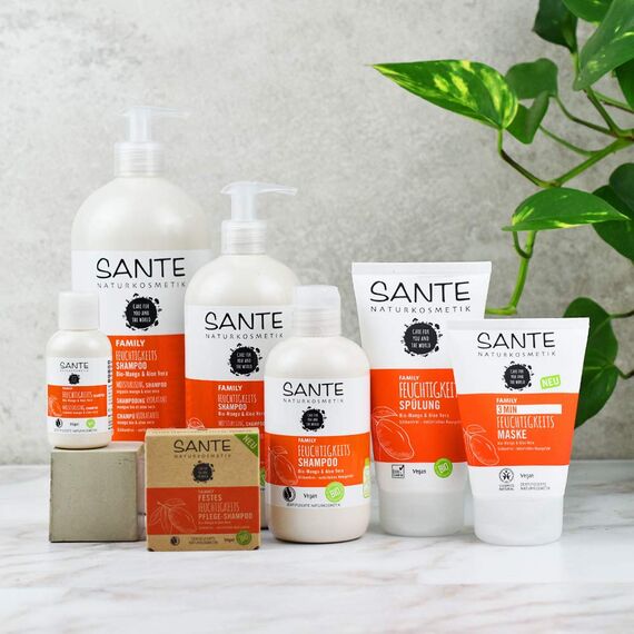 Sante Naturkosmetik Kleingröße Feuchtigkeits Shampoo Bio-Mango & Aloe Vera, Spendet Feuchtigkeit, Glänzendes Haar, Natürliche Haarpflege für trockenes Haar, Vegan, 50ml