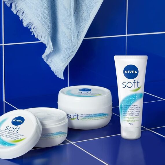 NIVEA Soft erfrischende Feuchtigkeitscreme (75 ml), pflegende Soft Creme mit Vitamin E und Jojoba-Öl, schnell einziehende Hautcreme