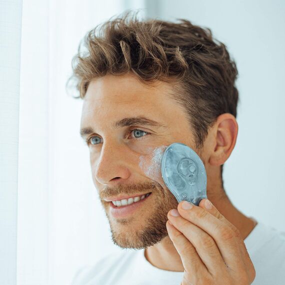 Foamie Feste Gesichtsreinigung Unreine Haut mit Klärender Aktivkohle & Teebaumöl, Gesichtspflege mit Peeling-Effekt, Gesichtspeeling 100% Vegan, Plastikfrei, 60g