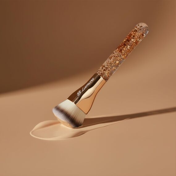 Make Up Pinsel Kabuki - Foundation Pinsel für Cremige, Pudrige oder Flüssige Foundation - Synthetische Premium Pinselhaare - Vielseitiger Makeup Pinsel zum Verblenden von Blush, Bronzer, Highlighter