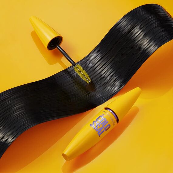 Maybelline New York Schwarze Mascara für kolossales Volumen, Mit Collagen, Wimperntusche im Doppelpack, Volum'Express The Colossal, Black (Schwarz), 2 x 10,7 ml