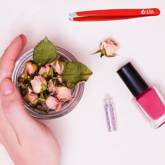 OCBA Silberfarbene Pinzette für Gesichtshaar, Damen und Herren, für präzise Pflege der Augenbrauen, professionelle Augenbrauen-Pinzette aus Edelstahl, schwarz beschichtet (Funkelndes Rot)