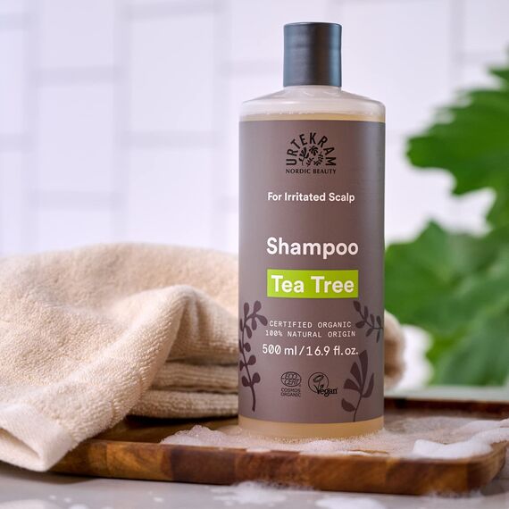 Urtekram Teebaum Shampoo Bio, gereizte Kopfhaut, 500 ml (1er Pack) & Kinder Shampoo Bio, milde Pflege, 500 ml