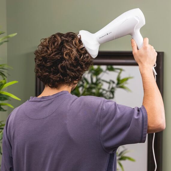 Remington Haartrockner Ionen [leicht, Diffusor & Stylingdüse] weiß (2200W, Keramik-Ionen: schonendes Styling & gleichmäßige Wärmeverteilung, 3 Heiz- & 2 separate Gebläsestufen + Abkühlstufe) D3199
