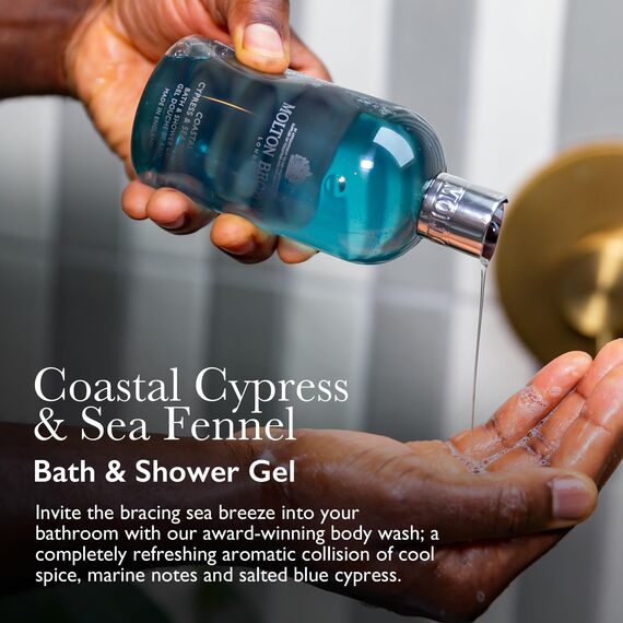 Molton Brown Coastal Cypress & Sea Fennel Bade- und Duschgel 300 ml