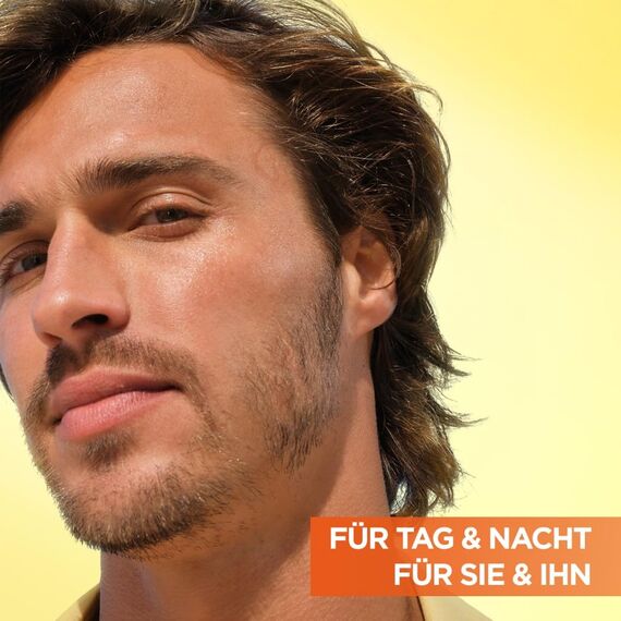 Garnier Vitamin C Set Glow Booster Set für Tag und Nacht aus Brightening Anti-Dark-Spot Serum, Vitamin C Glow Booster Augenpflege Vitamin C Glow Booster Nachtserum und Vitamin C Tagescreme, 4 teilig