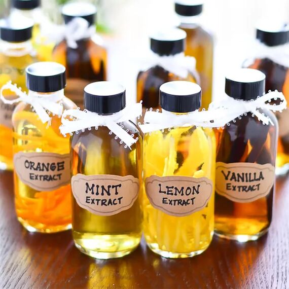 DIDITIME Glasflaschen mit Deckel und 2 Trichtern, kleine Glasbehälter mit Deckel, Gewürzgläser, Saftflaschen, Mini-Reiseflaschen, 60 ml Probenflaschen für Trank, Ingwer-Shots, Öle, 12 Stück