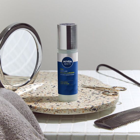 NIVEA MEN Anti-Age Hyaluron Hydro Gesichtsgel, Gesichtspflege für Männer mit Hyaluron und Pro-Retinol, schnell einziehendes Gel für 24h intensive Feuchtigkeit und sichtbare Faltenmilderung (50 ml)