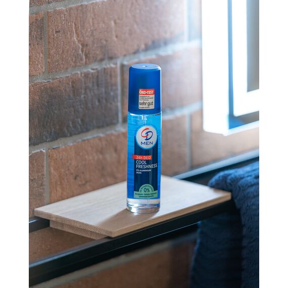 CD MEN Deo Zerstäuber 'Cool Freshness', 75 ml, Deodorant ohne Aluminiumsalze, frischer Duft, 24 h langanhaltender Schutz, für empfindliche Haut geeignet, vegane Körperpflege (Packung mit 4)