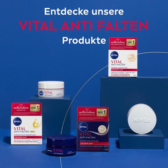 NIVEA VITAL Anti-Falten Intensiv Nachtpflege für reife Haut, Gesichtspflege mit Calcium, Perlenextrakten & natürlichem Traubenkern Öl, Nachtcreme zur Unterstützung der Hautregeneration (50 ml)