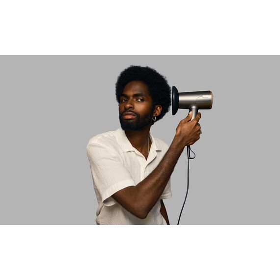 Remington ONE Haartrockner Ionen [120 km/h Luftstrom für schnelles Trocknen] 5 Aufsätze: Flyaway, 2 Diffusoren, feiner & breiter Kamm, schmale Düse, 8 Heiz- & Geschwindigkeitskombinationen, D6078