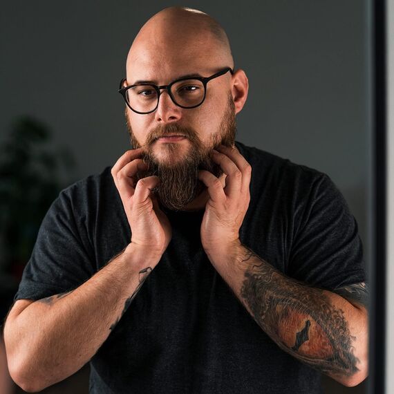 Störtebekker® Premium Bartöl Sandelholz - tägliche Bartpflege für 3-Tage-Bart bis Vollbart - 50ml Beard Oil Vegan - Bart Öl Herren mit angenehmen Duft - Hochwertige Inhaltsstoffe - Made in Germany