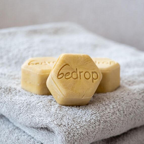 bedrop 3x Festes Shampoo mit Gelée Royale, Manuka Honig & Propolis für brüchiges, sanftes & gesundes Haar, feste Haarseife - 65g - 3er Set zum Sparpreis