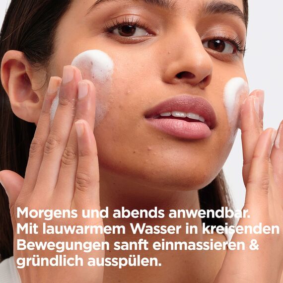 Mixa Anti-Unreinheiten Comfort Cleanser, Für zu Akne neigende und sensible Haut, Glättet das Erscheinungsbild der Poren, Mit Salicylsäure und Squalan, Geeignet für Gesicht & Hals, Hypoallergen, 150 ml