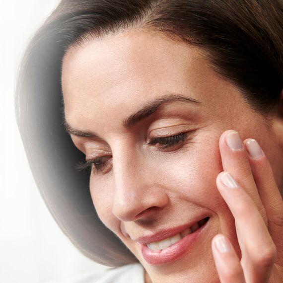 NIVEA Cellular Expert Filler Hochwirksame Anti-Age Tagespflege LSF15