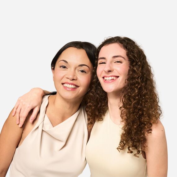 ahuhu ESSENTIAL ANTI-AGE Leave-In Conditioner (200 ml) – Leave In Haarpflege Für Damen, Hair Care Mit Radiancyl & Bio-Pfefferminzextrakt, Stärkt & Pflegt Das Haar, Für Mehr Glanz & Fülle