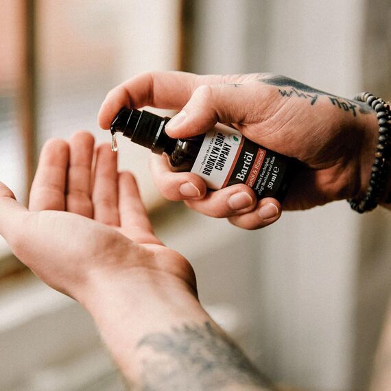 Bartpflege Set für Männer - Brooklyn Soap Company Beard Essentials Bundle - mit Bartöl 50 ml & Bartshampoo 200 ml - Tägliche Pflege & Reinigung für jeden Bart - Geschenkset