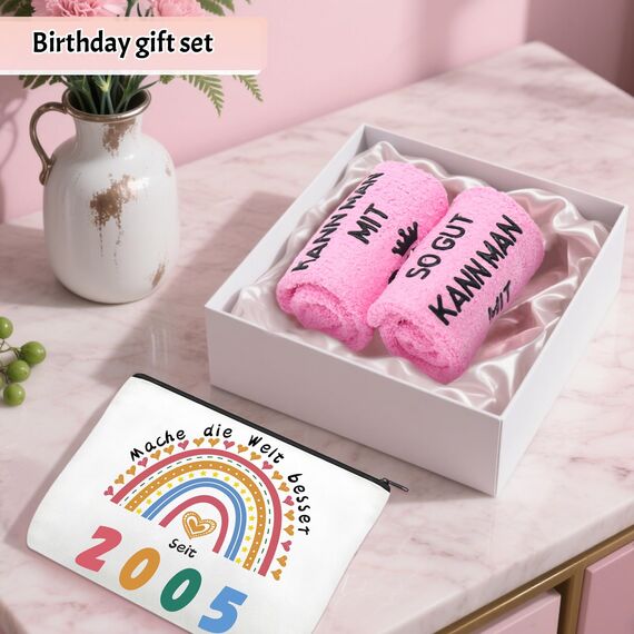 Shining She 21 Geburtstagsgeschenk für Frauen, Beste Freundin Geschenke mit 2005 Kosmetiktasche, 21. Schlüsselanhänger, 21. Rosa Socken und Kosmetikspiegel, Personalisierte Geschenke Geburtstag