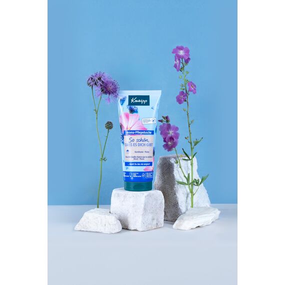 Kneipp Aroma-Pflegedusche So schön, dass es Dich gibt, Duschgel mit natürlichen Extrakten aus Kornblume, Malve und natürlich pflegendem Öl, zartes und geschmeidiges Hautgefühl, 200ml (Packung mit 3)