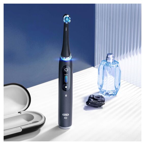Oral-B iO Ultimate Clean Black Zebbürstenspitze, Packung mit 4 Stück