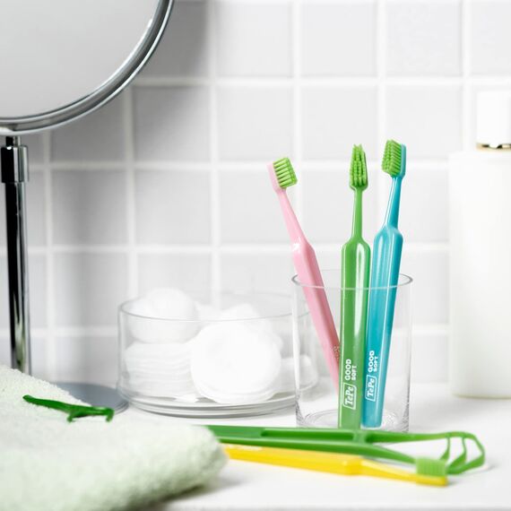 TEPE GOOD Zungenreiniger aus nachwachsenden Rohstoffen, entfernt schädliche Bakterien und beugt Mundgeruch vor, Grün (Packung mit 3)