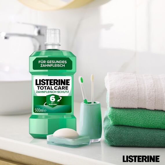 LISTERINE Total Care Zahnfleisch-Schutz 6 x 500 ml, schützende Mundspülung gegen Zahnfleischprobleme mit 6 in 1 Wirkung, antibakterielles Mundwasser stärkt die Zähne, bis zu 24h frischer Atem