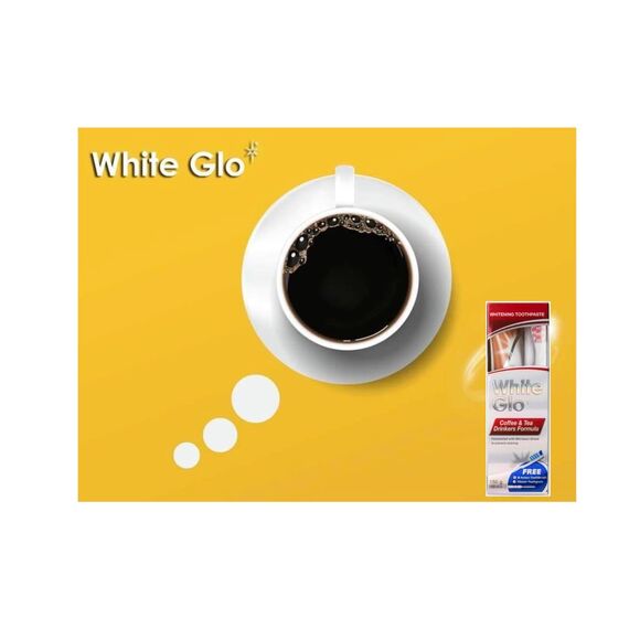 White Glo Premium Coffee & Tea Drinkers Formula Intense Extra Whitening Zahnpasta und Zahnbürste – 100 ml (3er-Pack) mit Sanitral 50 Stück Zahnseide-Stick als Geschenk im Lieferumfang enthalten