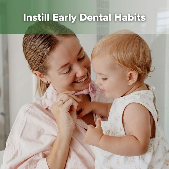 haakaa 360° Baby Zahnbürste mit Saugfuß - Sanfte Reinigung für Säuglings-Selbstbürstentraining, Lebensmittelechtes Silikon, Einstellbarer Sicherheitsschild - Blush (1 Stück)