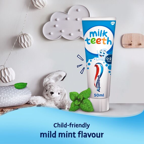 Aquafresh Milchzahnpasta 0-2 Jahre, Zahnpasta für Babys und Kleinkinder, sanfte Pflege für Milchzähne 75ml