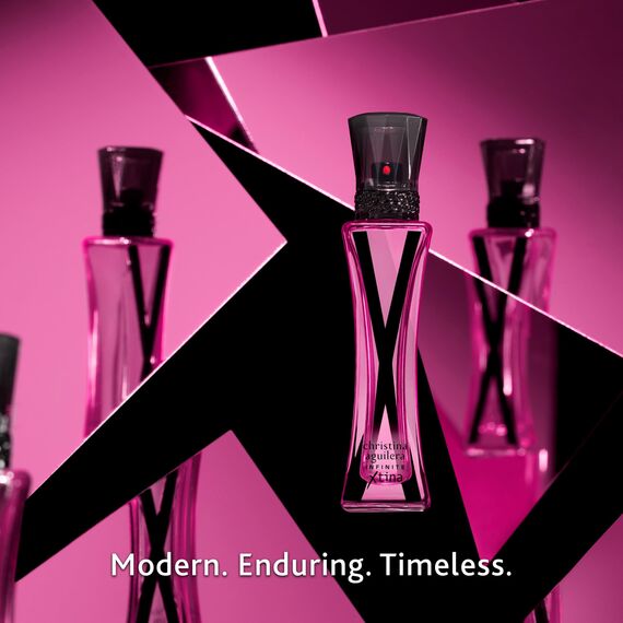 Christina Aguilera - Infinite Xtina, Eau de Parfum, Sprayduft, Fruchtig-blumiger Amber mit Noten von Rosa Guave, Rosa Jasmin und Modernem Amber, Parfüm für Frauen, 30 ml