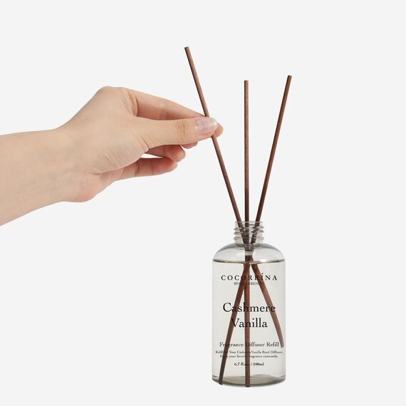 COCORRÍNA Raumduft Nachfüller 200ml mit 8 Duftstäbchen, Cashmere Vanilla, Langanhaltender Duft mit natürlichen ätherischen Ölen, für Wohnzimmer, Schlafzimmer und Badezimmer