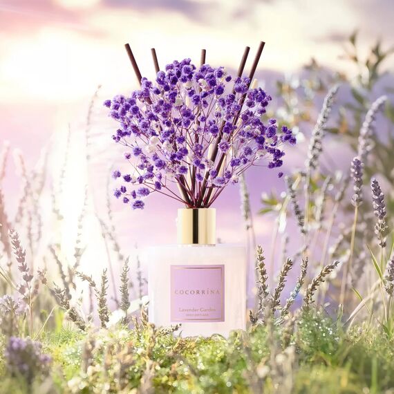 COCORRÍNA Raumduft Reed Diffuser mit 8 Duftstäbchen 200ml, Lavender Garden, Natürlich, Langanhaltend, Home Duft ätherisches Öl Reed Diffusor für Badezimmer Regal Dekoration
