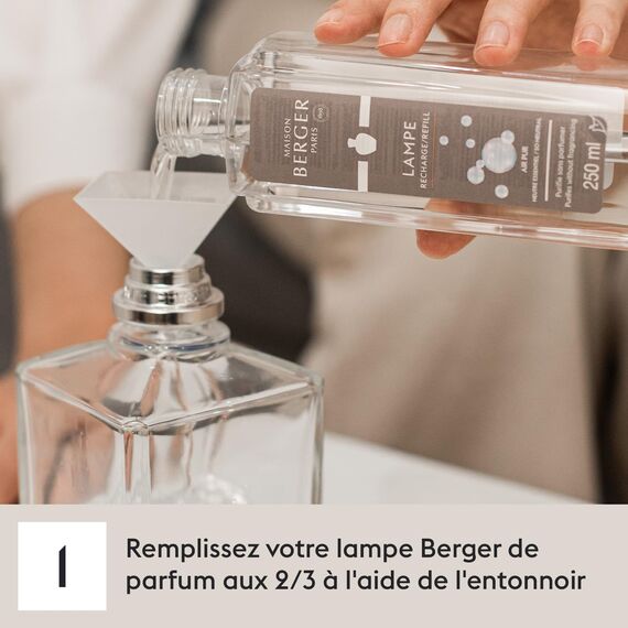 Maison Berger – Nachfüllung Lolita Lempicka Sweet 500 ml für Lampe Berger – 2-in-1 geruchsneutralisierendes Raumduft-Öl – Kirsche, Kakao