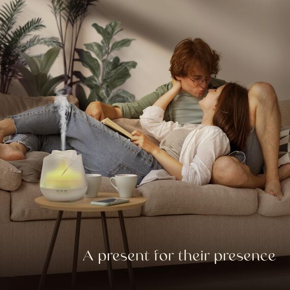 Earnest Living Rosen Aroma Diffuser 150 ml – Mini Ultraschall Duftdiffusor für ätherische Öle, leiser USB-Luftbefeuchter mit 7 LED-Farben, Auto-Off & BPA-frei – für Schlaf & Entspannung – Matt weiß