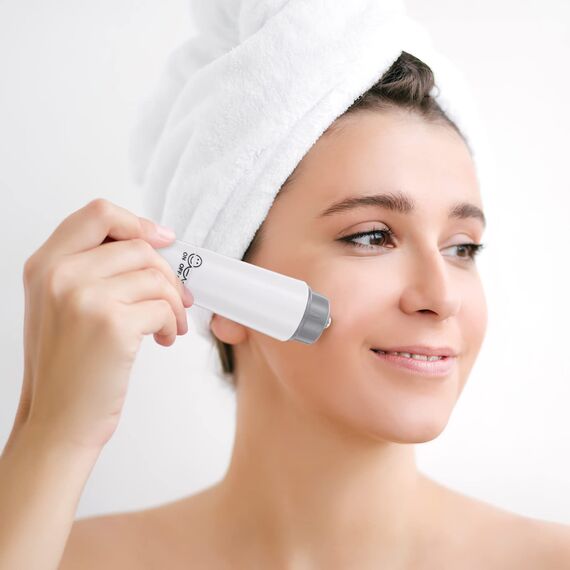 Healifty 4 in 1 Mini elektrische Gesichtsmassagegerät Akupressur Massagegerät für Schmerzlinderung (weiß)