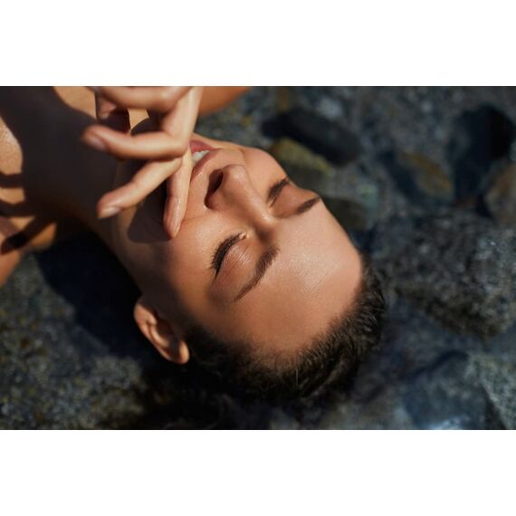 Kneipp Sensitiv Handcreme Mandelblüten Reisegröße - nährende Lotion mit reichhaltiger Sheabutter, Mandelöl & Vitamin E - natürlicher Pflegeöl-Komplex - für trockene & sensible Haut - 20ml