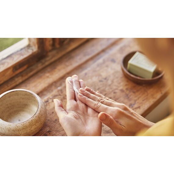 Kneipp Intensiv-Handcreme - Magnolie & Sheabutter - Für sehr trockene & strapazierte Haut - 75 ml