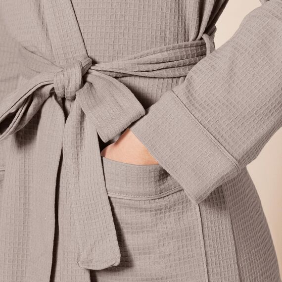 Amazon Essentials Damen Leichter Waffel-Bademantel, Mittellang (Erhältlich In Übergröße), Rauchgrau, XS