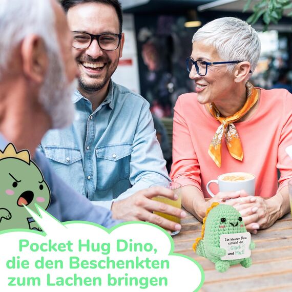 WenmthG Pocket Hug Kleiner Dino Glücksbringer Deutsch Dankeschön Geschenke für Freund Kollegin Frauen Männer, Glück Gestrickte Dino Anti Stress Geschenke Positive Kartoffel Deutsch Ersatz - 1 St