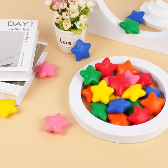 Ainiv 24 Stück Stern Antistressball, Stressbälle Schlüsselanhänger für Angst Abbauen Beruhigung Kinder Erwachsene Stern Schaum Antistressball für Schule Belohnung Student Party Tasche Füllstoffe
