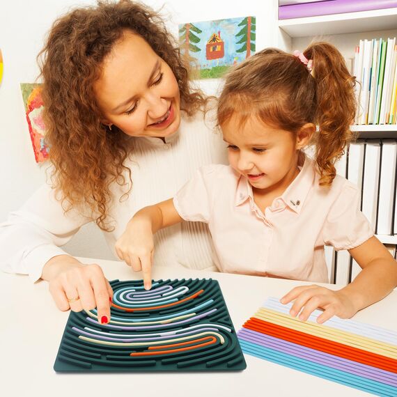 BEELUKY Sensorik Activity Board Quadrat Spielzeug Activity Board Sensorisches Aktivitätstafel Sensorik Spielzeug mit Reisetasche 20 Silikonstreifen für Kinder ab 3 Jahr Erwachsene Stressabbau