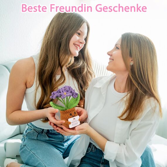 WenmthG Gestrickte Lila Vergissmeinnicht Deutsch Glücksbringer Anti Stress Kleines Geschenk für Schwester Freundin Frauen Kollegen Freunde, Positive Kartoffel Deutsch Ersatz