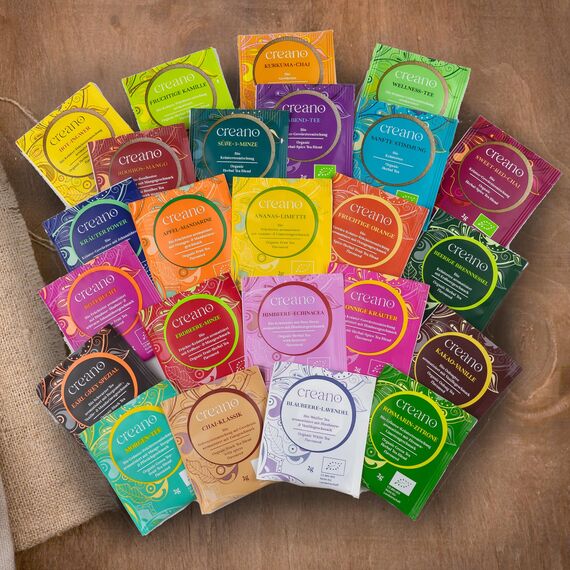 Creano Bio Tee Adventskalender - Wohlfühlkalender - 24 Bio-Teebeutel - Kräutertee, Früchtetee, echte Tees Geschenkset mit hochwertigem Golddruck - Limited Edition*