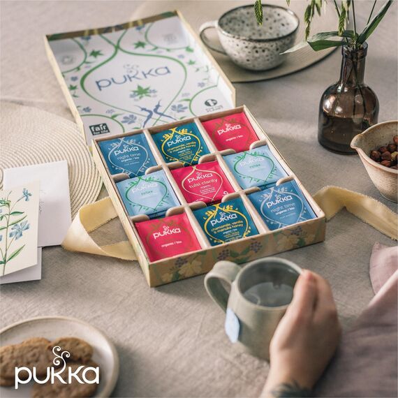 Pukka Tee Geschenkset, Bio Selection Box "Relax", Manuka Honig, Kamillentee, Tee Set, Ideal für jeden Anlass, Geschenkidee, 5 Varianten,45 Teebeutel