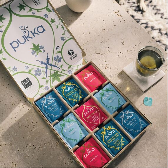 Pukka Tee Geschenkset, Bio Selection Box "Relax", Manuka Honig, Kamillentee, Tee Set, Ideal für jeden Anlass, Geschenkidee, 5 Varianten,45 Teebeutel