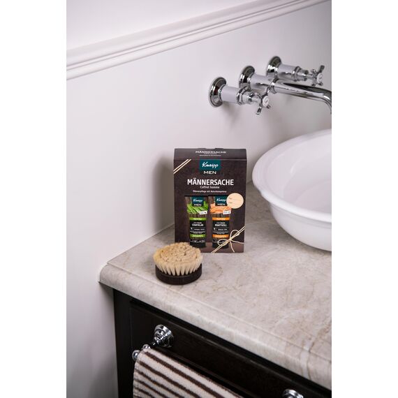 Kneipp Geschenkset Männersache - 2 in 1 Männerduschen von Kneipp in Originalgröße - Wellness Geschenk für Männer – Kneipp Men: Männerpfleg mit Naturkompetenz - 2 x 200ml